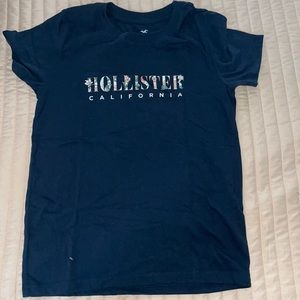 Women’s graphic tee